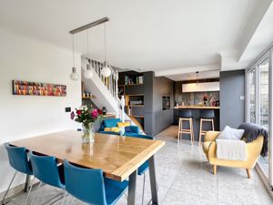 Photo 4- click for photo gallery